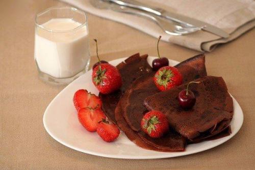 Шоколадные блинчики на молоке. 02 Шоколадные блинчики на молоке. 02