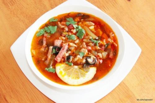 Солянка мясная сборная.