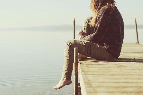 Жизнь в каком-то вечном ожидании проходит.