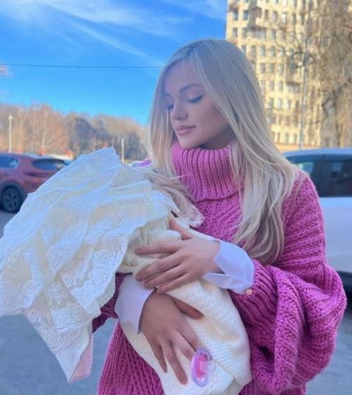 Рэпер птаха во второй раз отцом стал. 02