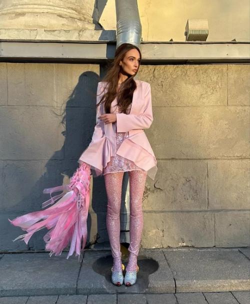 Зацените Барби - лук выпускницы дома - 2 Алены водонаевой. 03