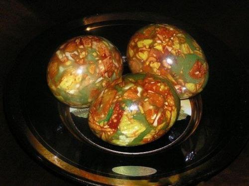 Мы красим яйца оригинальным способом к пасхе. 01 Мы красим яйца оригинальным способом к пасхе. 01