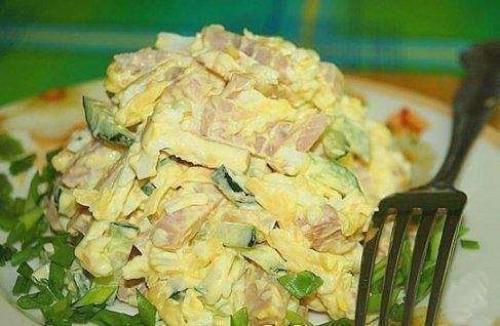 Салат Нежный.  Готовлю его часто, он не только очень вкусный, но и не дорогой. 03