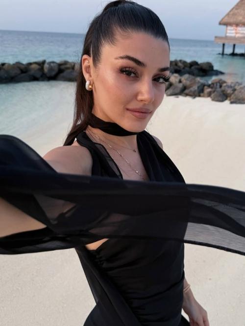 32-Летняя турецкая актриса Ханде эрчел была арестована по подозрению в причастности к делу о нар ах. 02