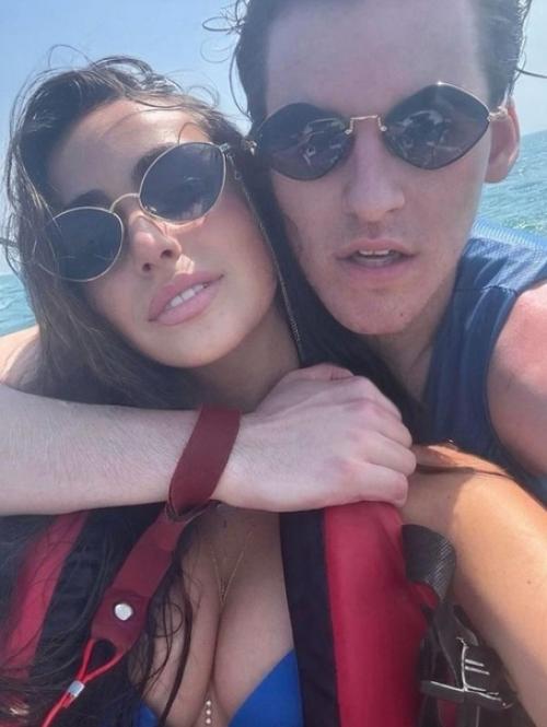 Иринa Дубцовa познaкомилaсь в Дубaе с новой девушкой сынa, мaжоркой Тоней Худяковой. 02