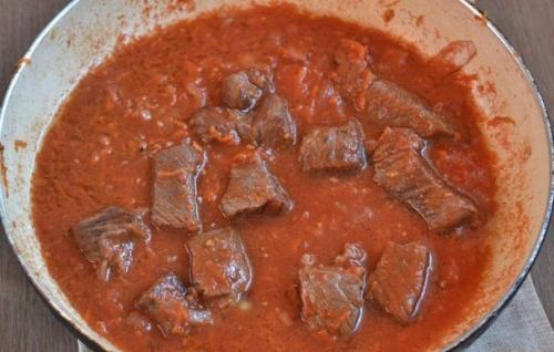 Говядина, тушеная с подливкой. 05 Говядина, тушеная с подливкой. 05