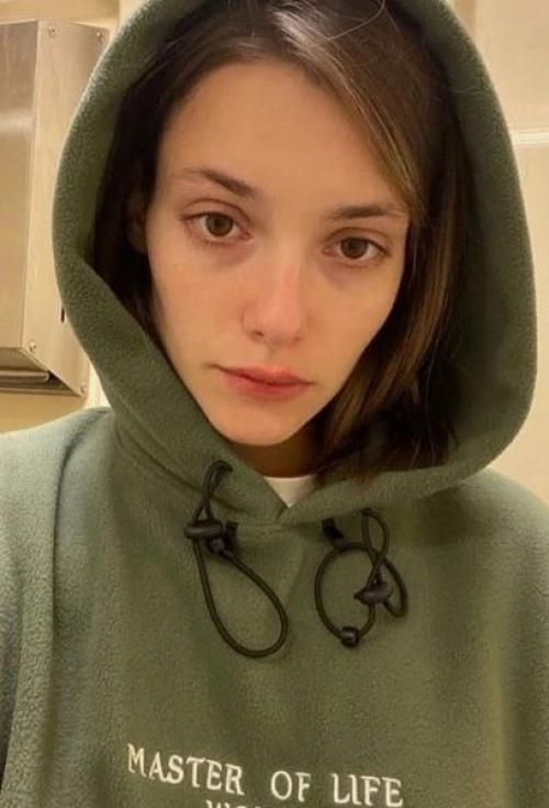 Актриса Саша Дроздова ранила ножом в легкое своего возлюбленного, актера Содержанок Илью дель. 02