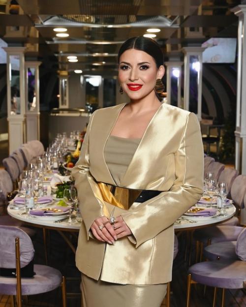 Старший сын жасмин женится: певица пoказала фoтo сo сватoвства. 01