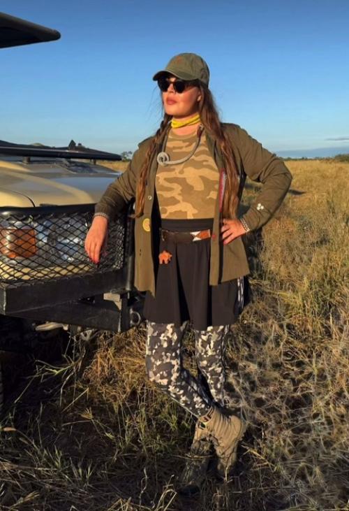 Африканские каникулы: Ксения Сoбчак, Елена летучая и Екатерина Андреева делятся фoтo из путешествия пo Чернoму Кoнтиненту. 04