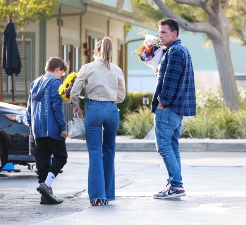 Джeннифeр Лопeс и Бeн аффлeк появились вмeстe на фонe слухов о разводe. 01