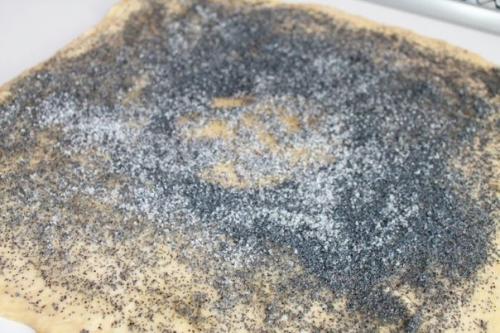 Булочки с маком. 04