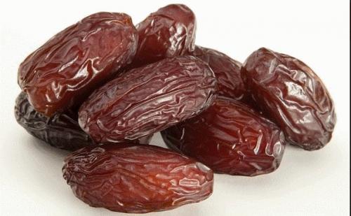 Финики - удивительный плод, которому во многих странах приписывают свойства укреплять здоровье и продлевать жизнь. 01