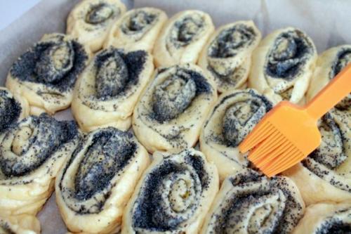 Булочки с маком. 06