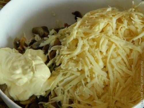 Грибной салат с курицей. 05