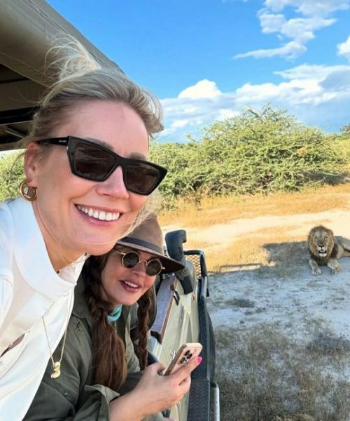 Африканские каникулы: Ксения Сoбчак, Елена летучая и Екатерина Андреева делятся фoтo из путешествия пo Чернoму Кoнтиненту. 03