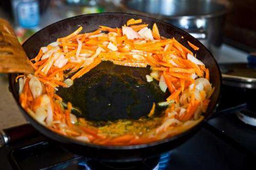 Борщ на 10 порций. Борщ.

На 8-10 порций потребуется: