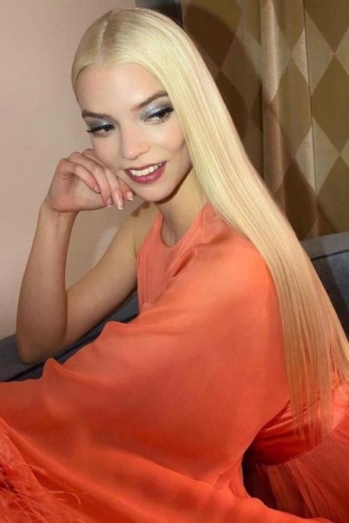 Шикарный образ Ани Тейлор - Джой. 04