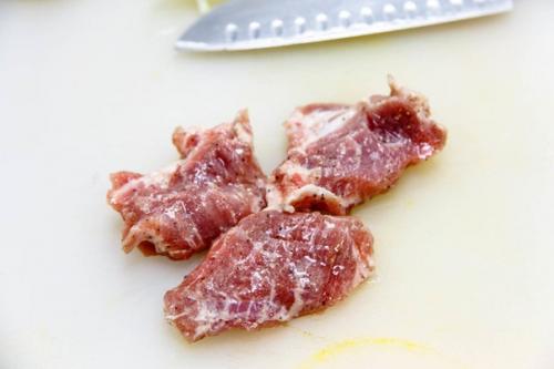 Оджахури.  Ингредиенты:   Свинина (свиная шея) - 500 г. 01