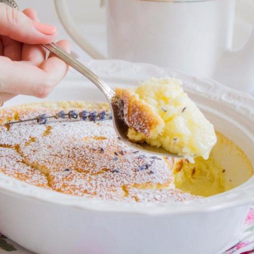 Лимонный пудинг с лавандой. Лимонный пудинг с лавандой.