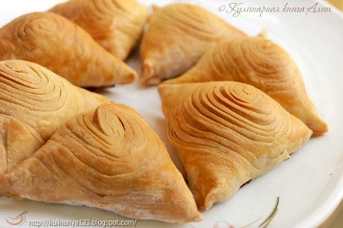 Слоеная самса (настоящая, узбекская). Слоеная самса (настоящая, узбекская).