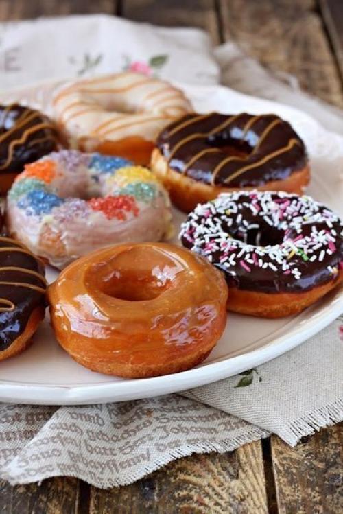 Пончики донатс.  Вкуснейшие пончики донатс по рецепту израильского кондитера мики шемо.