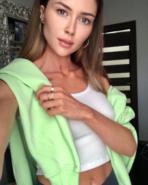 Анна заворотнюк просто безумно похожа на свою маму! 04