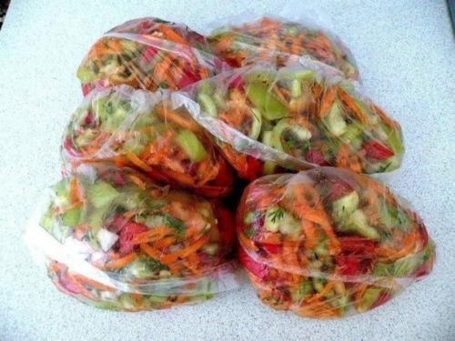 Мы сохраняем овощи и фрукты методом заморозки. 07 Мы сохраняем овощи и фрукты методом заморозки. 07