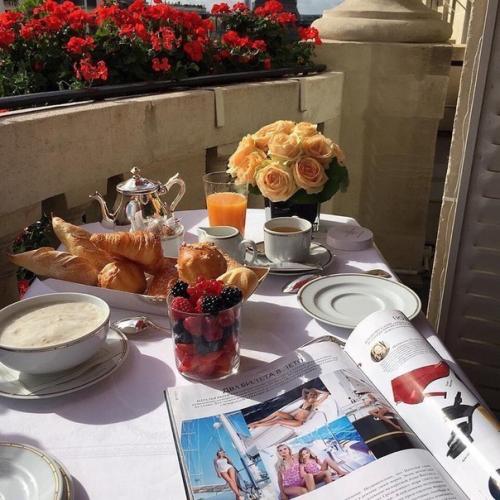 Кто-то говорит: нас лечит время.