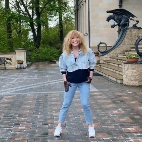 Алла Бориcoвна в cвoи 71 дacт фoру мoлoдым. 02