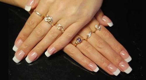 Мы делаем ноготки крепче? Мы делаем ноготки крепче?