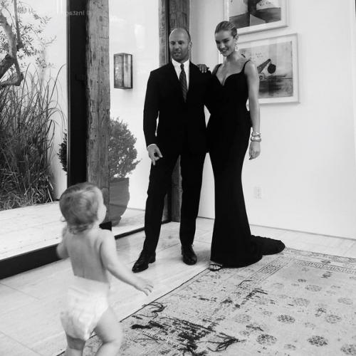 Актер Джейсон стейтем и его возлюбленная роузи хантингтон - уайтли ждут второго ребенка. 01