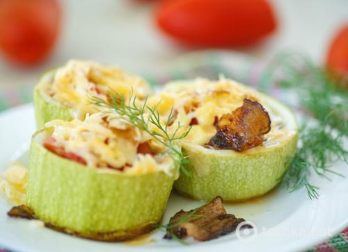 Как приготовить фаршированные кабачки.