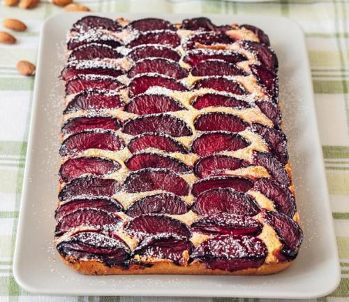 Миндальный пирог со сливами. Миндальный пирог со сливами.