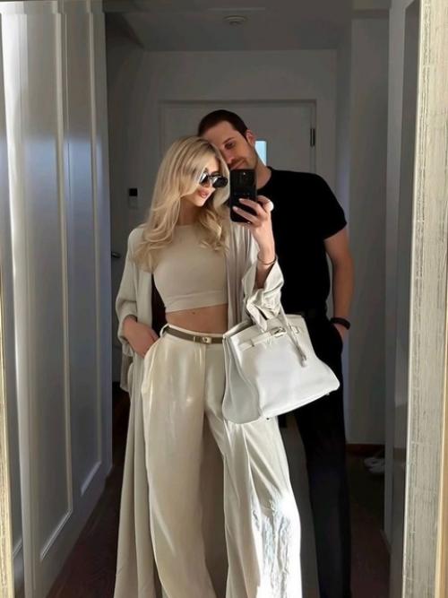 Парные образы всегда смотрятся очень эффектно, особенно когда их объединяют неочевидные детали. 02