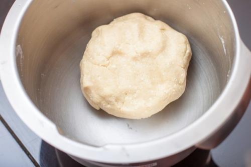 Пирожки из творожного теста с яблоками. Пирог из творожного теста с яблоками.