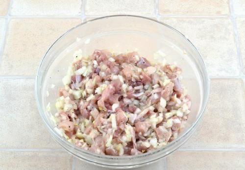 Нежное куриное мясо в хрустящем слоеном тесте. 02 Нежное куриное мясо в хрустящем слоеном тесте. 02