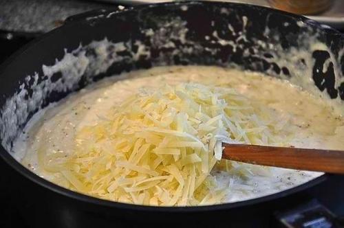 Мясо по-французски. Приготовить мясо так чтобы оно получилось ароматным, нежным и тающим во рту получается далеко не каждый раз. 04 Мясо по-французски. Приготовить мясо так чтобы оно получилось ароматным, нежным и тающим во рту получается далеко не каждый раз. 04