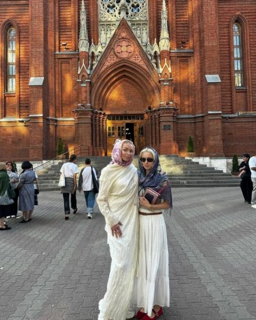 Анастасия Волочкова сообщила о том, что у них с дочерью произошло Невероятное Сближение Отношений. 01