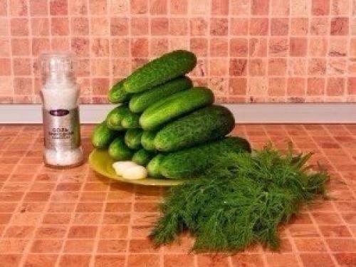 Малосольные огурцы без рассола. 01