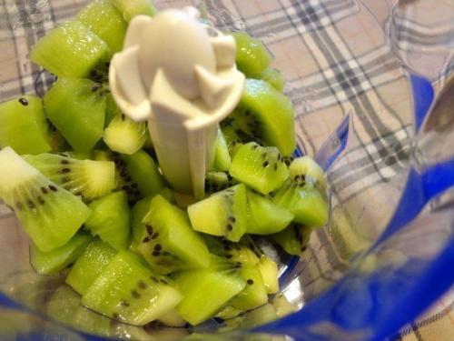 Домашние Рафаэлло с киви и орехами. 02 Домашние Рафаэлло с киви и орехами. 02