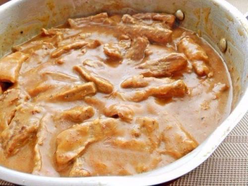 Мясо тушеное со сметанкой. 05