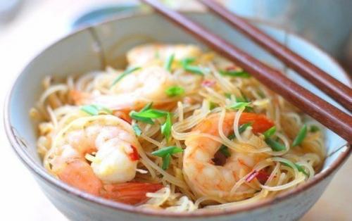 Самые вкусные блюда с рисовой лапшой: топ - 5 рецептов? Самые вкусные блюда с рисовой лапшой: топ - 5 рецептов?