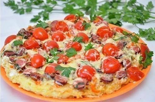 Картофельная пицца на сковороде.