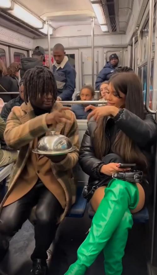 Взгляни на мои апельсинчики! 

