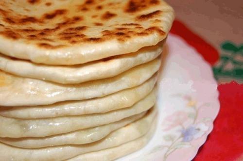 Хычины с Сыром и Зеленью, и еще с Картошкой и Зеленью. Хычины с Сыром и Зеленью, и еще с Картошкой и Зеленью.