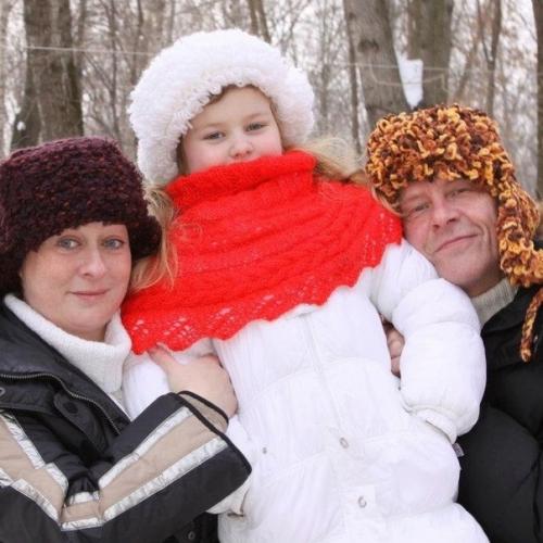 Мария Аронова и Евгeний Фомин вмeстe ужe почти 20 лeт, хотя в загс за штампами сходили лишь в 2018 году. 04