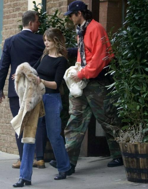 Джейкоб элорди - тот самый бывший, который всегда на подхвате. 02