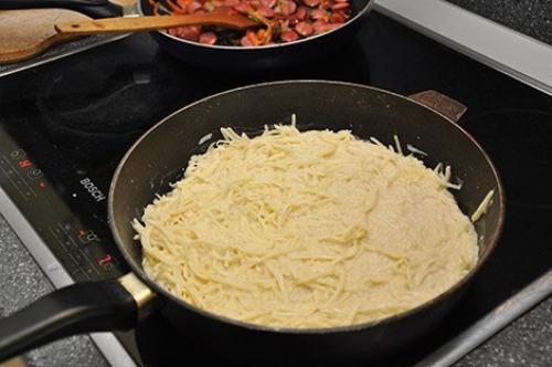 Картофельная пицца на сковороде. 03