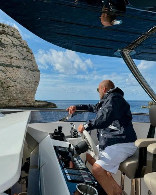 Рози хантингтон - уайтли и Джейсон стейтем: семейный отпуск на средиземном море. 02