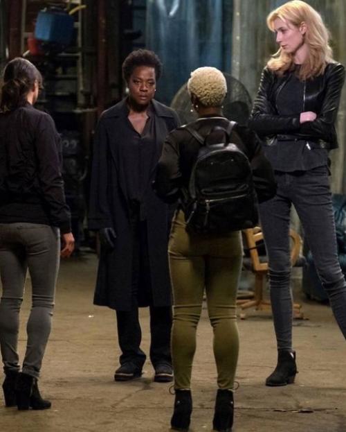 Элизабет дебики - актриса, рост которой составляет 190 см. 03